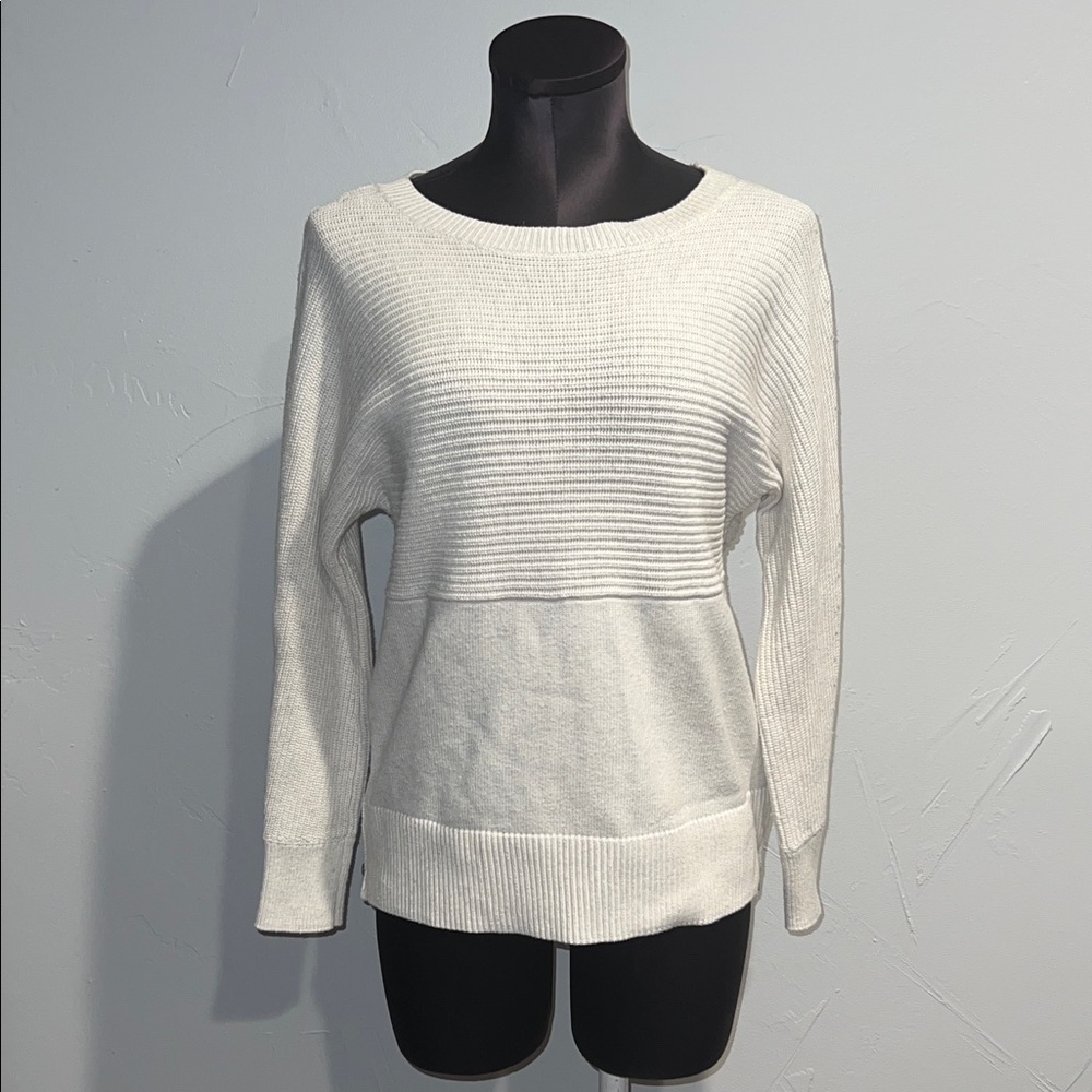 LAST CHANCE! The White company white/ivory ribbed sweater with zippers on side